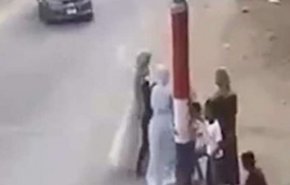 لن تستطيع إكمال الفيديو.. سيارة طائشة تحول عرسا الى كارثة في مصر 
