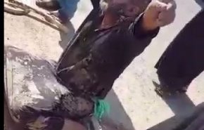 بالفيديو..صاحب موكب يختنق ألما لانه عرف ان الطريق سيفرغ من زائري الاربعين