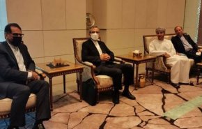 مساعد وزير الخارجية الايراني في مسقط لاجراء محادثات مع المسؤولين العمانيين