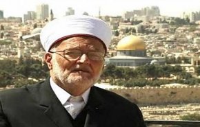 الشيخ عكرمة صبري يرفض قرار الاحتلال إبعاده عن الأقصى