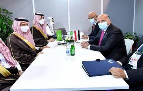 العراق يؤكد للسعودية استمرار مساعيه لخفض توترات المنطقة