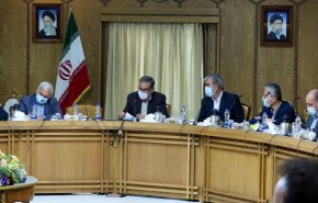 شمخاني: المقاومة النشطة العنصر الأهم في اجتياز الظروف الصعبة