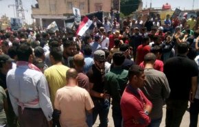 إقبال اهالي قرى الريف الشرقي بدرعا على مركز التسوية