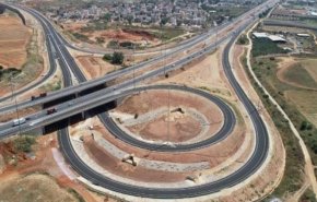 شبكة المواصلات بالضفة.. مخطط إسرائيلي صامت لقضم ما تبقى من الأرض