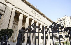 القضاء يأمر بجلب والد زوجة علاء مبارك بتهمة الاستيلاء على مليار جنية