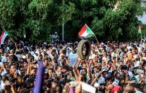 الساحة السودانية تدخل مرحلة الشارع مقابل الشارع