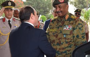 شاهد: بماذا اراد البرهان التشبه في انقلابه الاخير؟