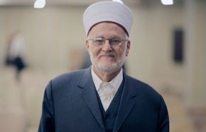 خطيب الأقصى يدعو عائلات الشيخ جراح لرفض 