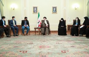 رئيسي: ذكرى مقارعة الاستكبار العالمي مناسبة عظمى في تاريخ إيران