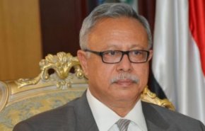 بن حبتور يعزي في وفاة الإعلامي اليمني رياض شمسان