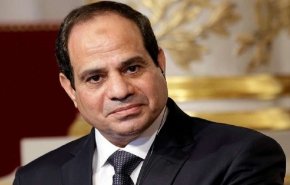 تلبية لدعوة ماكرون.. السيسي يتوجه إلى فرنسا
