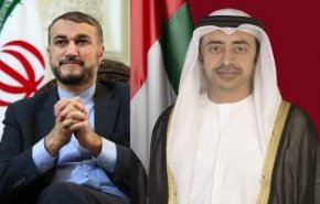 اتصال هاتفي بين وزيري خارجية ايران والإمارات