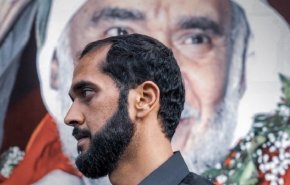 'مشيمع الإبن' يبدأ اعتصاما في لندن يليه إضراب عن الطعام 