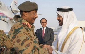 'رويترز' تكشف عن علاقة البرهان الوثيقة بالإمارات منذ سنوات