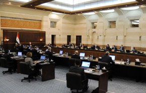 سوريا: عرنوس يبشر بانفراجة في موضوع المشتقات النفطية 