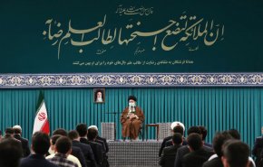 قائد الثورة: المستعمرون يريدون للشعوب ان تغفل عن مواهبها تمهيدا لنهبها