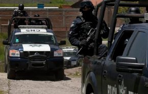 العثور على 9 جثث معلقة على جسر في المكسيك!
