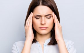 ما تأثير الطقس الغائم على حدوث الصداع؟
