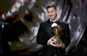 ميسي يفوز بلقب أفضل لاعب في العالم للمرة السابعة