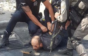 سلطات الإحتلال اعتقلت 365 فلسطينيا بنوفمبر بينهم 42 طفلًا و8 سيدات