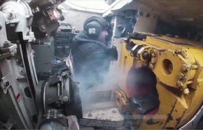 ماذا تفعل روسيا على حدود اوكرانيا.. نذر حرب أم مناورات؟