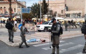 بالفيديو.. قوات الاحتلال تطلق النار على شاب فلسطيني وترديه شهيدا