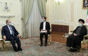 رئيسي : التواجد غير الشرعي للقوات الاجنبية في سوريا يشكل تهديدا لامن واستقرار المنطقة