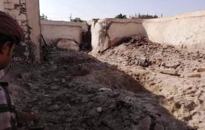 عناصر تكفيرية تفجر الأضرحة الدينية في حيس بالحديدة