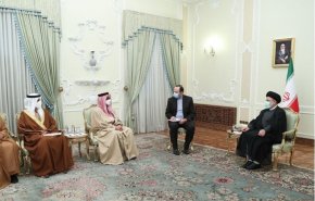 زيارة طحنون لطهران.. هل تمت بضوء اخضر امريكي؟