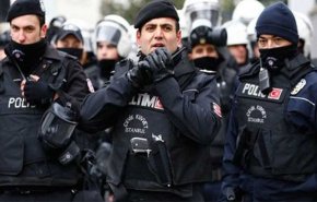تركيا.. اعتقال 47 من عناصر الجيش والطلاب العسكريين المفصولين