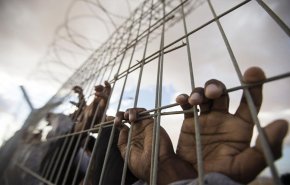نقل الأسير الفلسطيني المضرب عن الطعام منذ 115 يوما إلى المستشفى