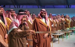وسط تغييب كامل لدوره.. الملك سلمان يعاني تدهور صحي خطير 