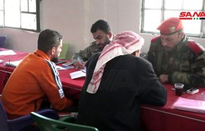 تواصل عملية التسوية الخاصة بأبناء محافظة دير الزور في مركز البوكمال

