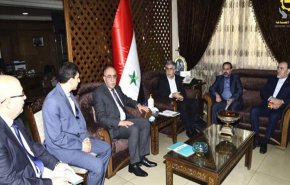 وفد ايراني يلتقي وزير الصناعة السوري.. ماذا دار بين الجانبين؟