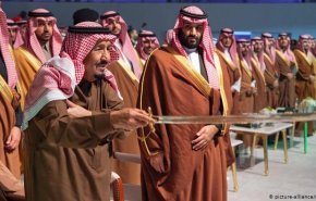 الغارديان تكشف حالة الملك سلمان ومكانه!