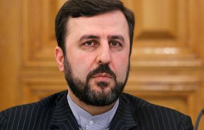 لجنة حقوق الانسان الايرانية تطالب كندا بالغاء حظر الحجاب عن النساء