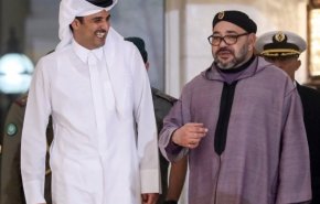 ملك المغرب يهاتف أمير قطر..هذا ما دار بينهما 