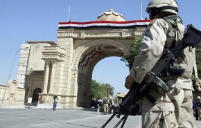 بالصور.. آثار القصف الصاروخي في المنطقة الخضراء وسط بغداد