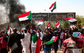 السودان.. متظاهرون يقتحمون القصر الرئاسي