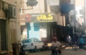 عصيان مدني يشل الحركة في المكلا