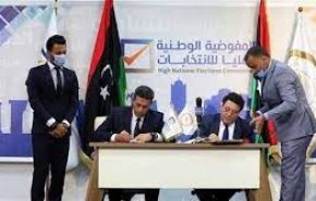 بعد حل اللجان الانتخابية.. توتر في طرابلس ومرشحون للرئاسة يجتمعون في بنغازي