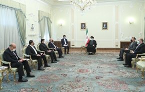 رئيسي: إيران تدعم دوما تشكيل برلمان وحكومة قوية في العراق