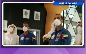 الامارات تحمل علم الاحتلال للفضاء، ومغردون يردون لم تعرفوا شرف القتال!