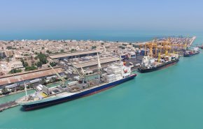 35.1 مليار دولار عائدات الصادرات الإيرانية بنمو 40%