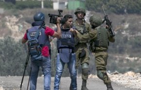 حماس تدعو الى التضامن مع الصحفي الفلسطيني