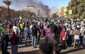 شاهد.. ازدياد عدد قتلی المتظاهرين في تظاهرات السودان 