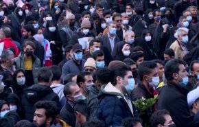 شاهد..الحشود الغفيرة في زيارة مرقد الشهيد الفريق قاسم سليماني