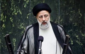 الرئيس الايراني: صادرات النفط والمكثفات الغازية ازدادت رغم التهديدات والحظر