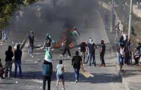 إصابات بمواجهات مع الاحتلال قرب البيرة بعد وقفة غضب لطلبة بيرزيت برام الله
