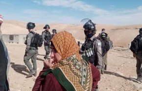 الاحتلال يهدم 11 منشأة جنوبي الخليل ويخطر بوقف بناء أخرى بنابلس